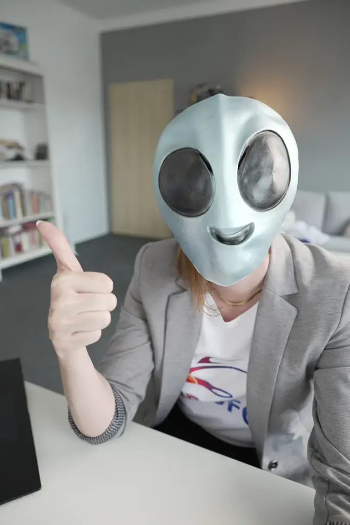 Thumbs up DIE UFOS Onlinemarketingagentur UFOS Performancesystem